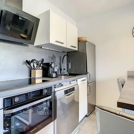 Apartment Ajaccio, 2 Pieces, 4 Personnes - Fr-1-724-25 *